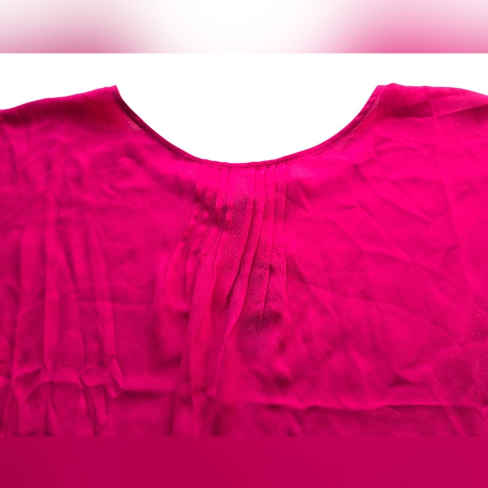 Torrid Women’s Fuchsia Sleeveless Blouse with Gathered Neckline Size 2X - Picture 5 of 12